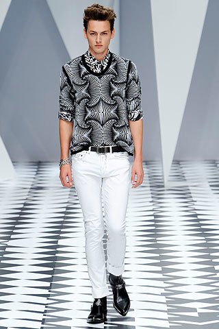 VERSACE ss 2011 VERSACE ss 2011