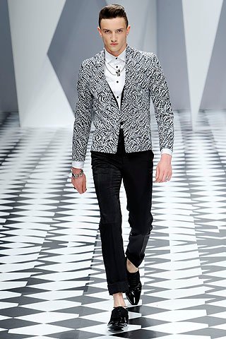 VERSACE ss 2011 VERSACE ss 2011