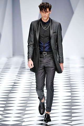 VERSACE ss 2011 VERSACE ss 2011