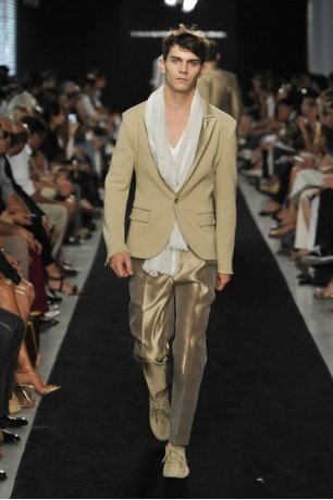 Ermanno Scervino ss 2010 collection