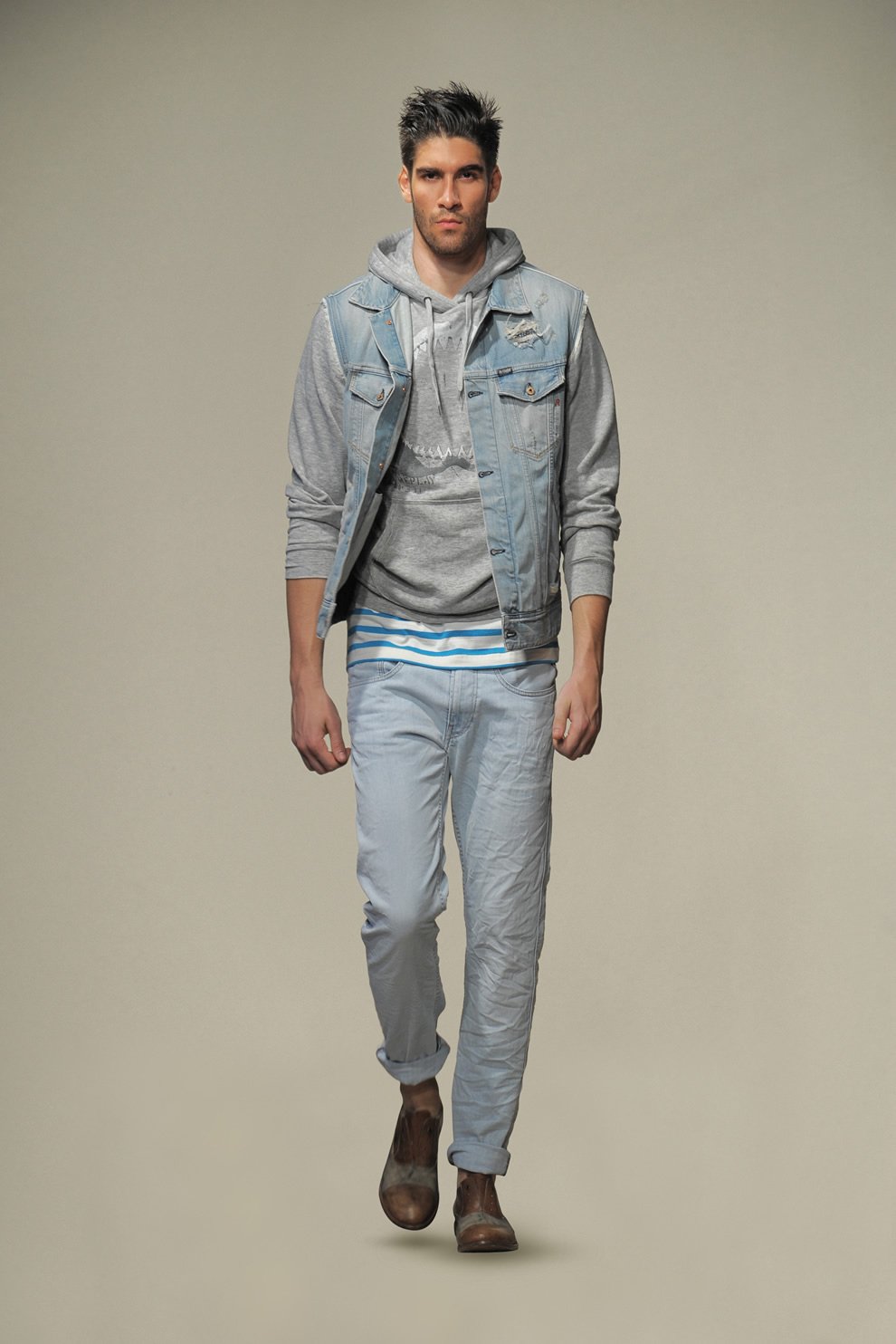 Replay spring summer 2011 collection